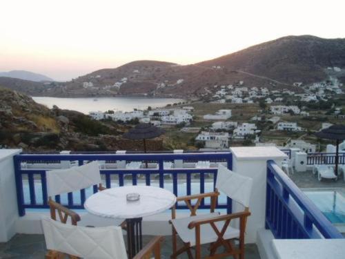 Rita'S Place Hotel Chora  Buitenkant foto