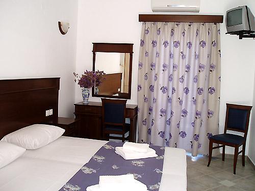 Rita'S Place Hotel Chora  Kamer foto